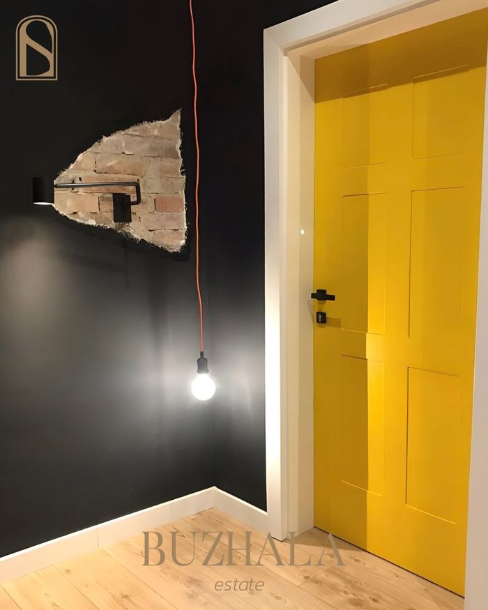 Hapësirë 110 m² me qira