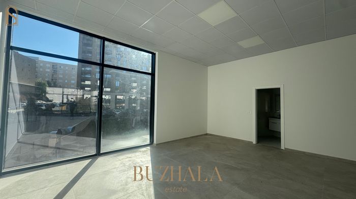 Lokal 125m² me qera