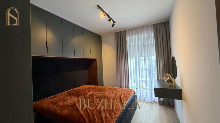 Banese Moderne 110 m² në Dragodan