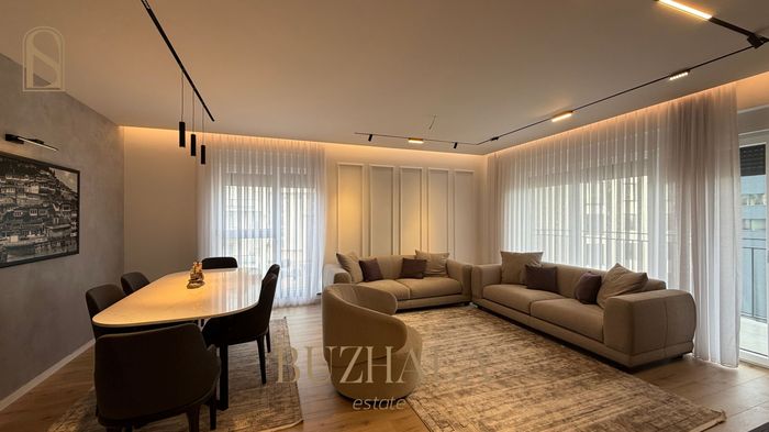 Banese Moderne 110 m² në Dragodan