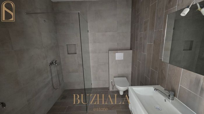 Apartament për Shitje – Rruga C